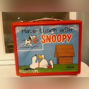 1968 Snoopy plastic Lunchbox vintage as is red Charlie brown peanuts